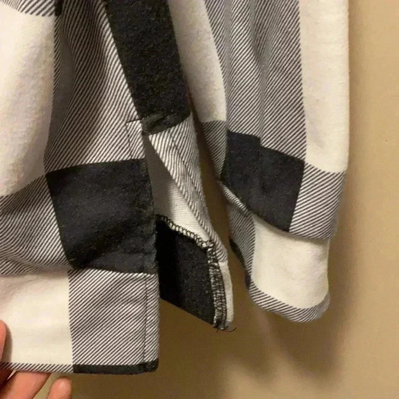 Sweater - Picture 4 of 5